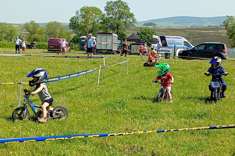 Young riders take on the Revvi Bike course