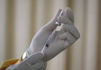 Men B vaccine to be offered to young people in Wales