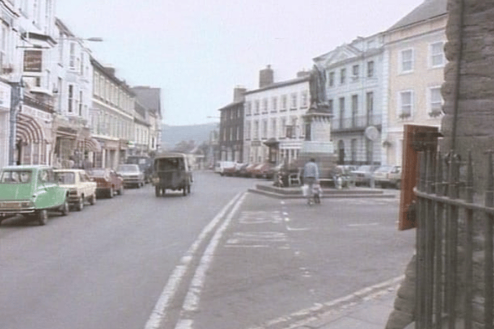 The website uses images from the BBC Domesday Project to show Brecon in 1985