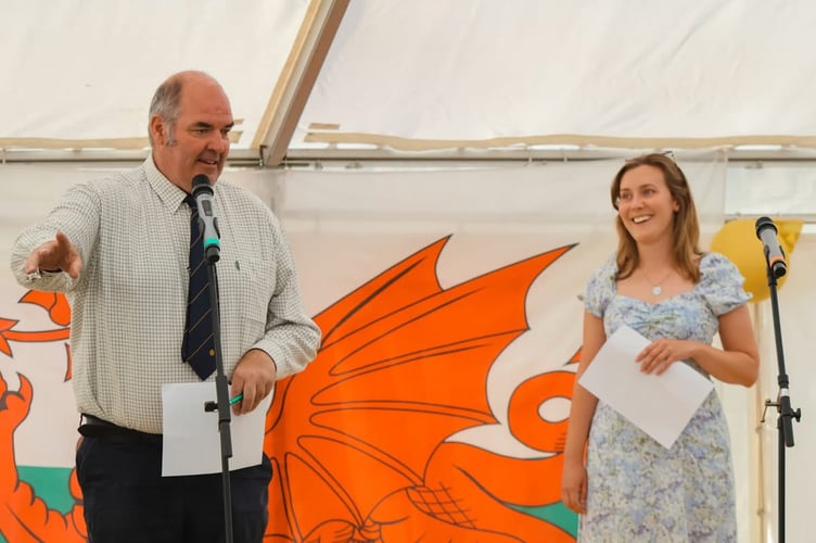 The concert was compèred by Deryc Rees and Elin Havard