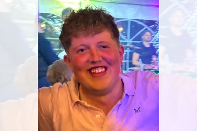 Dewi Aeron Evans, from Llanfihangel Glyn Myfyr, Corwen, died at Penmaenau Farm, Llanelwedd, on Saturday