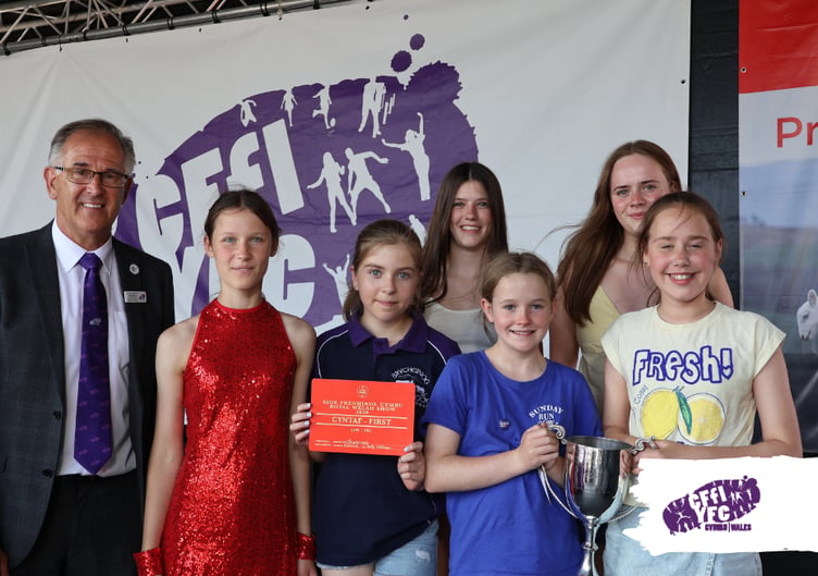 Winners Let me Entertain Pontfaen YFC