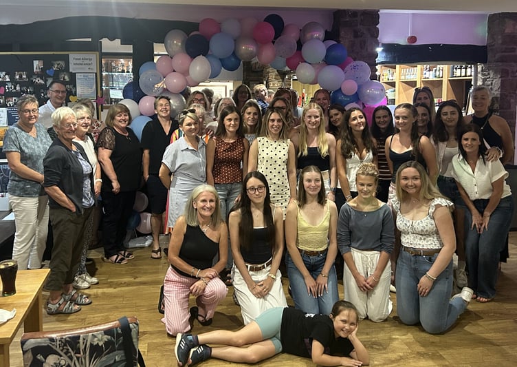 Brecon Hockey Club members, past and present, came together to celebrate the club’s 40th anniversary at Kelly’s at Cradoc