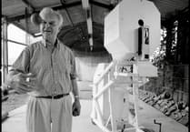 Inventor of bowling machine, Henry Pryor, dies aged 92