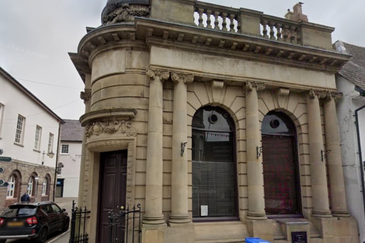 The former HSBC bank in Brecon, which could be converted into a restaurant under new plans