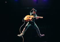'The Galician King of Acoustic Guitar' to come to Powys town