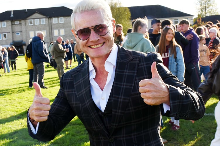 Among those present was former X Factor runner-up, ex-Llandovery College centre Rhydian Roberts