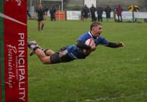 Gwernyfed battle past Barry to reach cup's next round